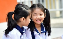 Trẻ vào lớp 1 không chỉ cần biết đọc, biết viết: Phụ huynh cần chuẩn bị gì?
