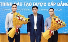 Trường đại học thưởng 720 triệu đồng cho 4 giảng viên hoàn thành chương trình tiến sĩ