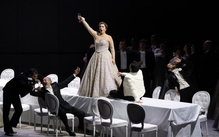 Hơn 100 nghệ sĩ của thánh đường opera Ý sang Việt Nam diễn vở La Traviata