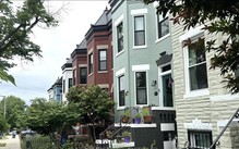 Lãi suất vay thế chấp tăng vọt, thêm sức ép lên thị trường nhà ở Mỹ