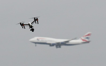 Các nước dựng 'hàng rào' trên không để chặn drone quanh sân bay như thế nào?