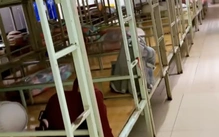 Xôn xao clip ký túc xá nội trú quá chật hẹp, nhà trường nói gì?