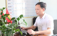 Vượt mọi khó khăn, thầy hiệu trưởng đưa chuyển đổi số lên trường rẻo cao