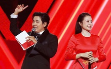 Ba MC đội mưa dẫn Tổ quốc trong tim: Khi kịch bản ướt nhẹp, cảm xúc lên tiếng