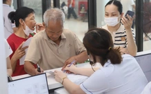 Bộ Y tế nói gì về quy định mỗi người bệnh khám tối thiểu 6 phút?