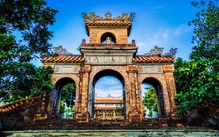 Mâm cơm chay đậm vị Huế giữa ngôi cổ tự hơn 300 năm