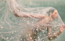 Trần Đô Linh lăng xê thiết kế couture của Phan Huy trên tạp chí thời trang hàng đầu Trung Quốc