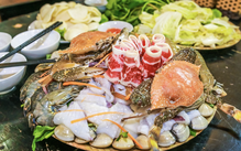 Chuyên gia cảnh báo nguy cơ đau khớp do chế độ ăn dịp nghỉ lễ nhiều tiệc tùng
