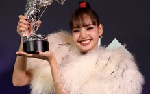 Lisa BlackPink bị nghi ngờ mua giải ở VMAs 2026
