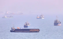 Quan chức Mỹ: Eo biển Hormuz hoàn toàn mở cửa dưới sự kiểm soát của Washington