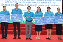 Tháng Công nhân: Công đoàn và báo Tuổi Trẻ 'thắp' hy vọng cho người lao động khó khăn