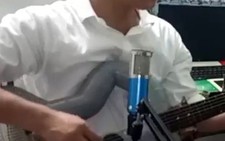 Thạch Kiên và chiếc đàn guitar tự chế bằng ống nước