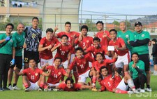 Vừa hô to ‘đánh bại Việt Nam’ xong, U22 Indonesia đã bị chê cười