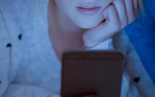 Dùng smartphone nhiều có thực sự ảnh hưởng đến sức khỏe tinh thần?