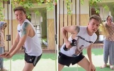Đàm Vĩnh Hưng và ngoại Vũ Hà khiến fan cười sái quai hàm