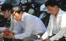 'Trường lạm thu, lỗi do bộ không phải hội phụ huynh'