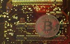 Ấn Độ quay lưng với bitcoin và các đồng tiền điện tử khác