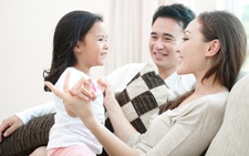 Trẻ 'nổi loạn' vì thích... 'xả' ở nhà