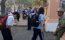 'Lời chào cao hơn mâm cỗ', mong người lớn làm gương