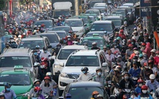 TP.HCM kết hợp làm lệch ca, học lệch giờ để giảm kẹt xe
