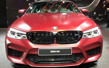 BMW lộ diện dòng M5 giá 3,5 tỉ