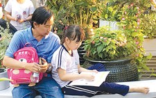 Dạy con... khó trăm bề
