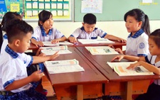 'Choáng' với sách giáo khoa tiếng Anh thí điểm