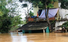 Thanh Hóa: hàng nghìn nhà dân ngập nước, huyện cứu trợ khẩn cấp
