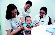 Khai trương trung tâm tiêm chủng 