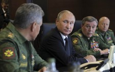Ông Putin bỏ họp LHQ để điều hành tập trận sát biên giới NATO