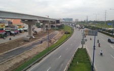 Thi công mở rộng xa lộ Hà Nội 'cầm chừng' vì chờ giải tỏa