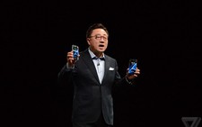 Điện thoại gập được của Samsung sẽ như máy tính bảng bỏ túi