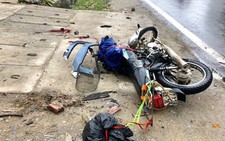 Xe đầu kéo đâm trực diện xe máy, 2 du khách nước ngoài tử vong