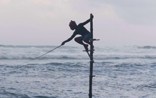 Người câu cá cuối cùng ở Sri Lanka