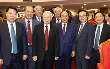 Hội nghị trung ương 8: Sẽ ra quy định mới về nêu gương