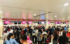 Lại một vụ hành khách tấn công nhân viên, tổ bay hàng không