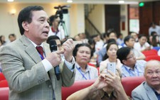 Không biết tiếng Anh, sinh viên coi như 