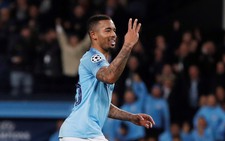 Jesus lập hat-trick, M.C đại thắng 