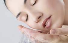 Cách chăm sóc da khô, nứt nẻ khi trời lạnh