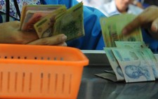 Đề nghị khiển trách hiệu trưởng lạm thu