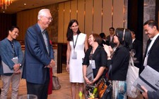 Chọn lãnh đạo kiểu Singapore: Lãnh đạo phải có 'tầm nhìn trực thăng'