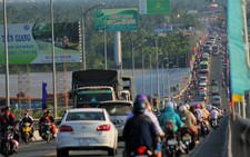 Tài xế đòi thối 100 đồng, BOT Rạch Miễu gọi cảnh sát giao thông