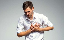 Đau tức ngực - đừng chủ quan
