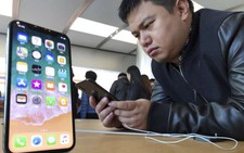 Smartphone đã chạm ngưỡng, Samsung và Apple sẽ làm gì tiếp đây?