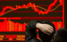 Chứng khoán 'tắm máu' từ Mỹ sang Á, Âu