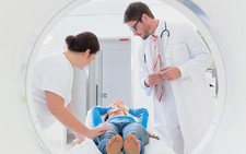 Cần chữa bệnh cho nam và nữ theo hai cách khác nhau?