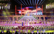 Festival Huế 2018 khai mạc: Năm châu hội tụ rộn ràng xứ Huế