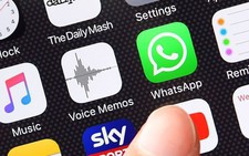 Mâu thuẫn quan điểm, đồng sáng lập WhatsApp rời Facebook