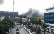 Cháy công trình trong Bệnh viện Việt - Pháp, công nhân tháo chạy