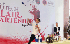 Xem bạn trẻ mê bartender thi tài biểu diễn pha chế